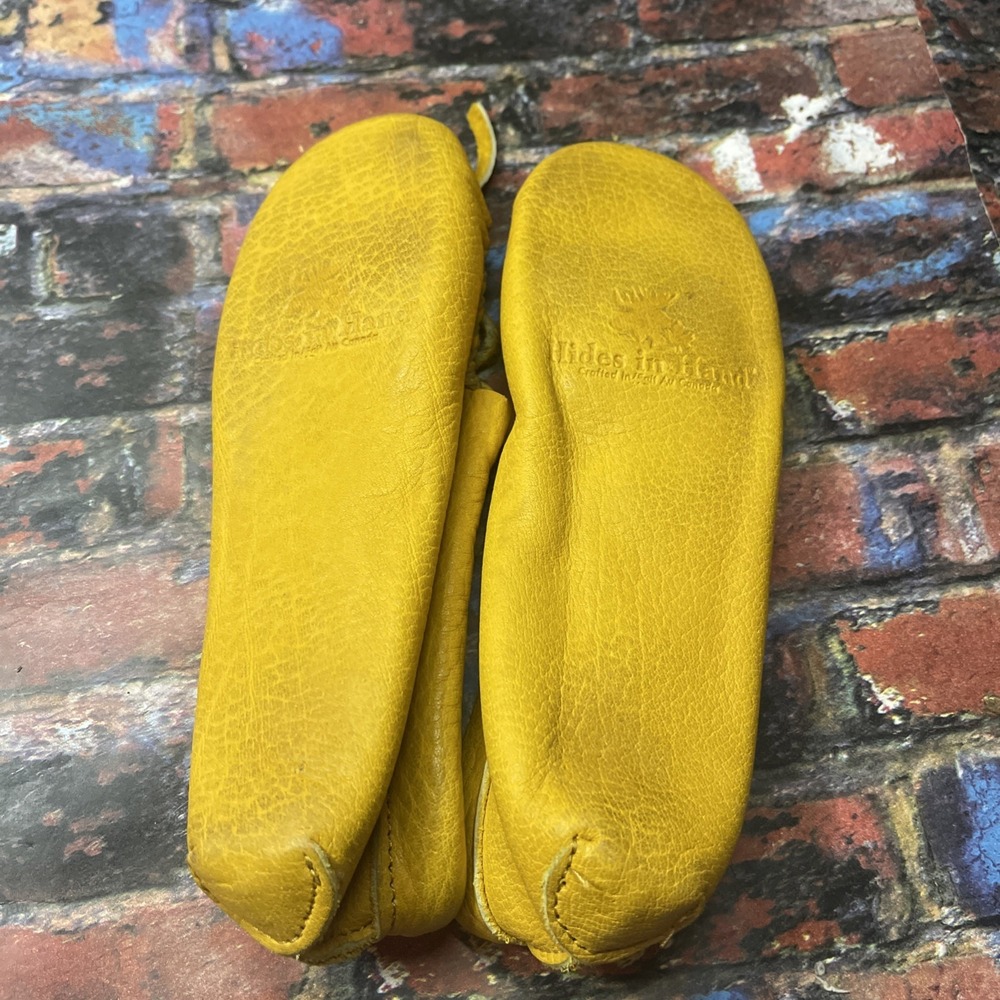 Hides In Hand Canada Gold Moccasins - Picture 4 of 5